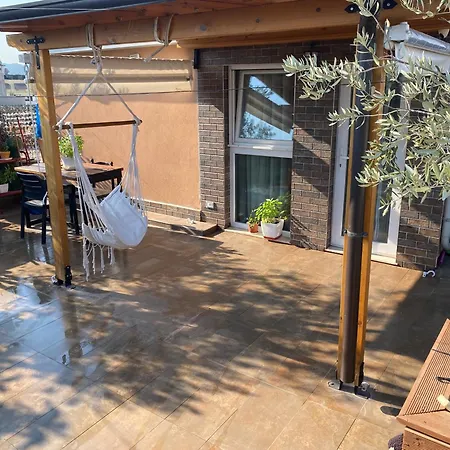 Oasis Apartamento Tirana